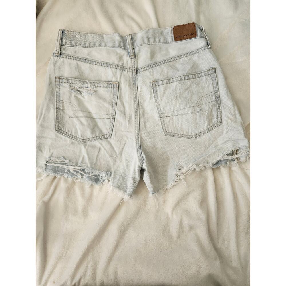 American Eagle Distressed 90's Boyfriend Shorts sz 4 Light Wash cowgirl rodeo - Picture 3 of 10